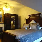 Halifax Waverley Inn